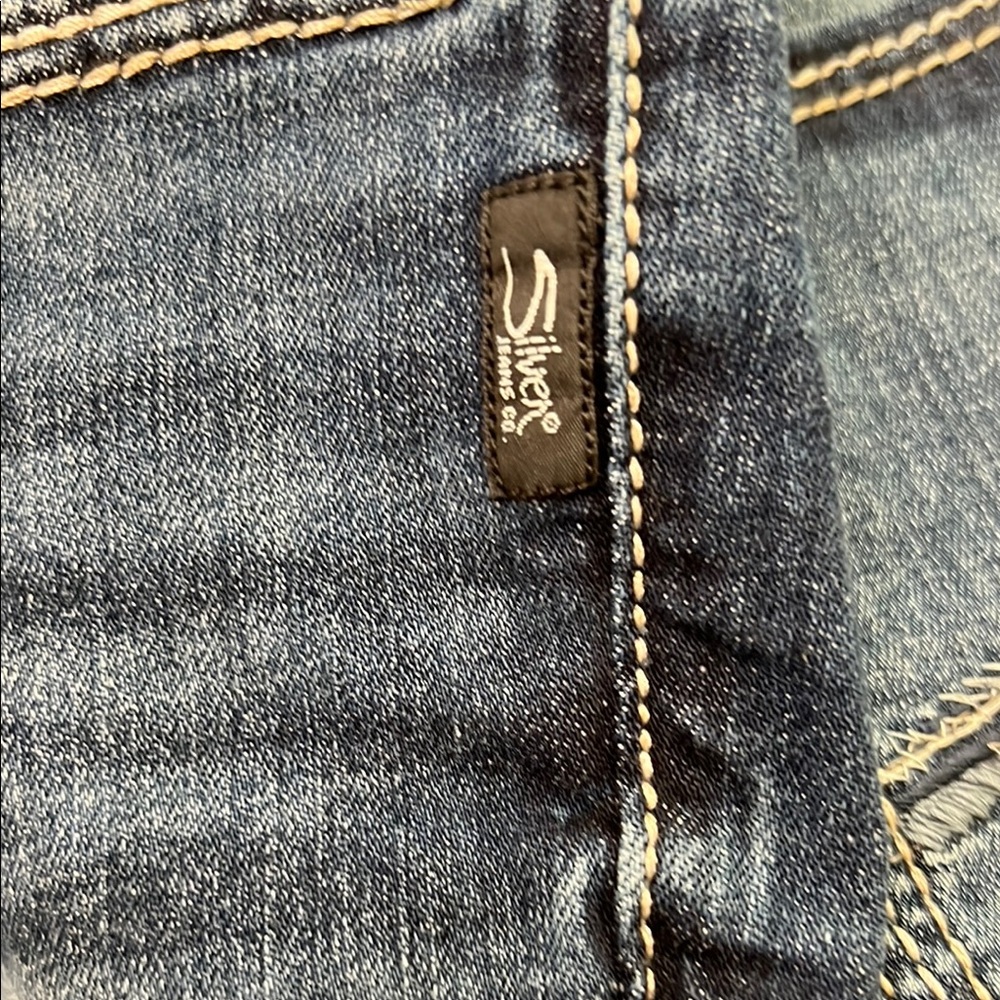 Silver Jeans - Picture 7 of 10
